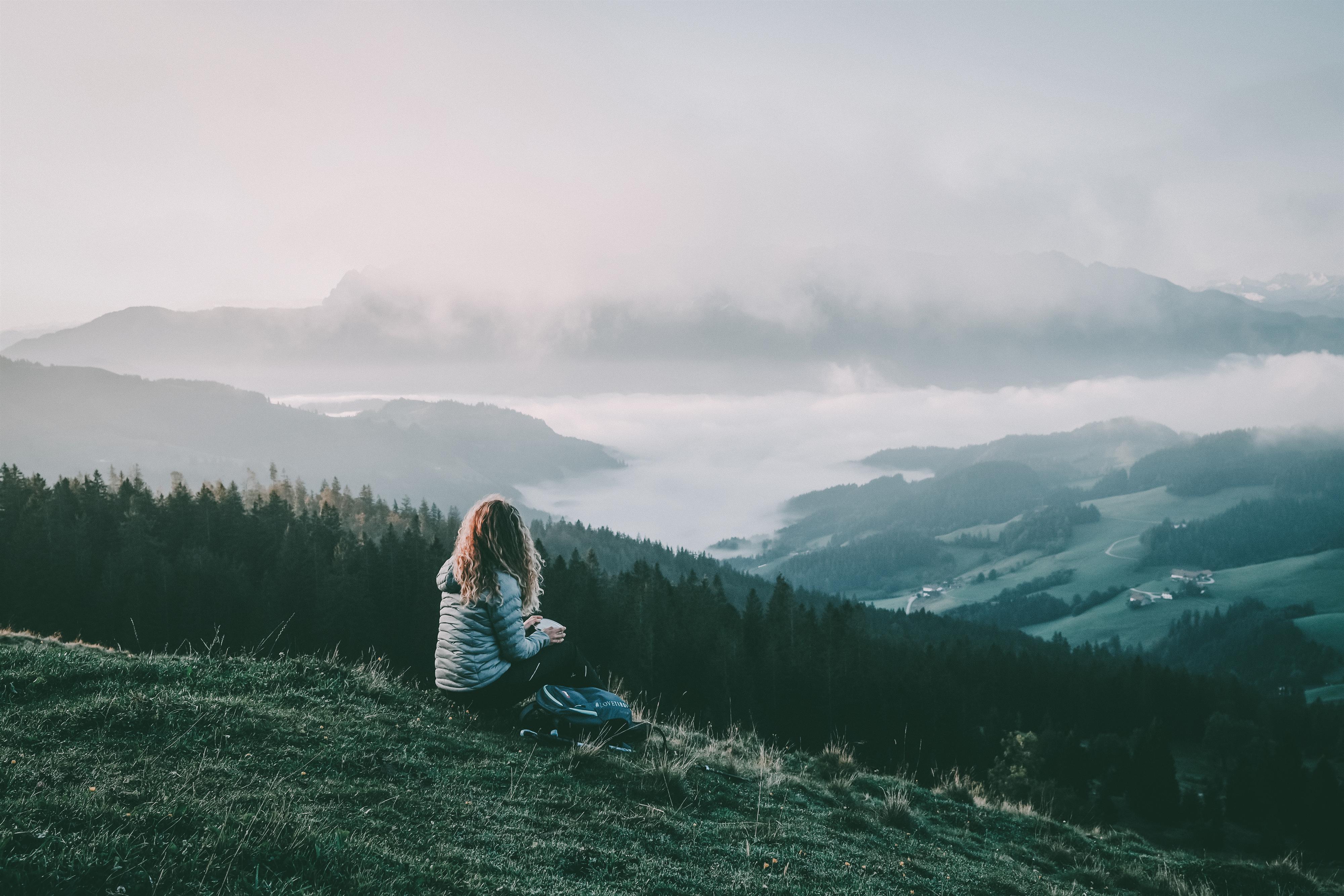 Auf blühenden Wegen zum Genuss – Sommerwanderung am Niederndorferberg