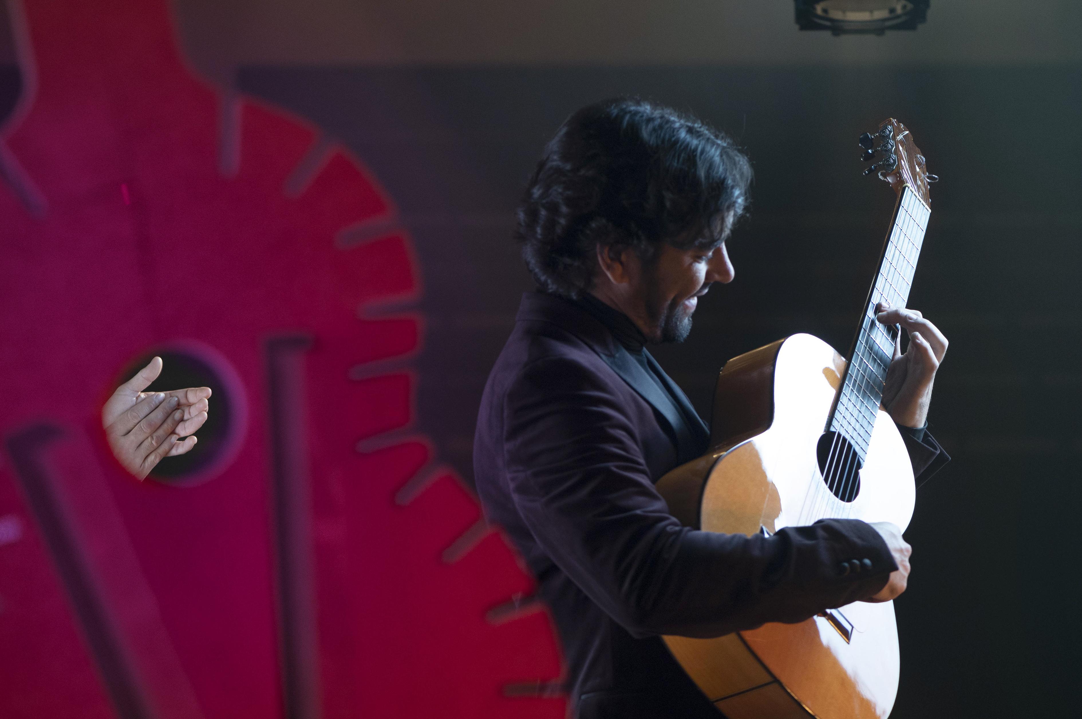 La Guitarra Erl – DANIEL CASARES FLAMENCO SEXTETT