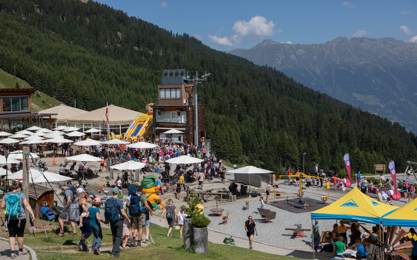 Spielefest in Fiss