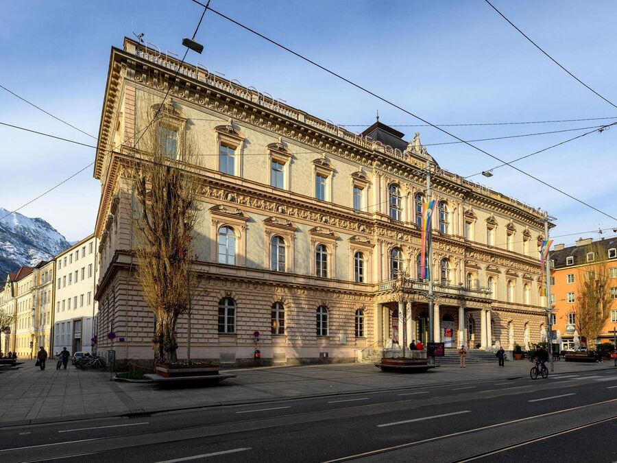 Ferdinandeum seitlich