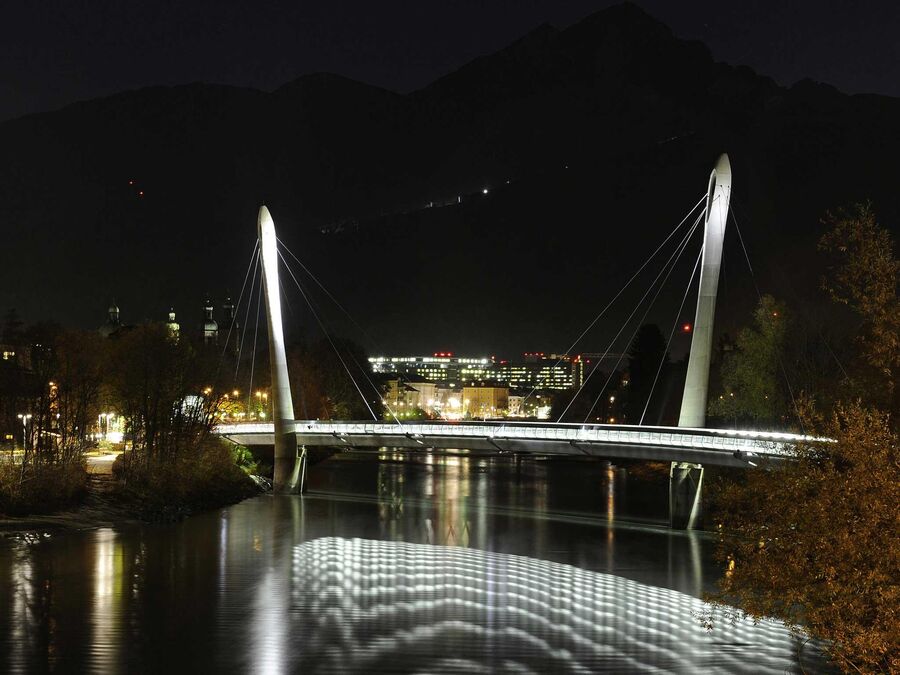 Hungerburgbahn Brücke Nacht