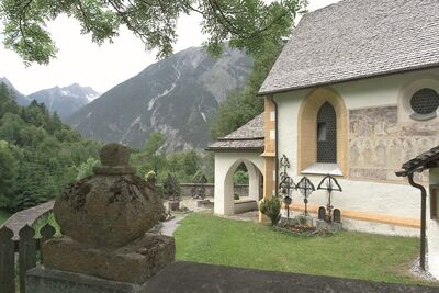 Kirche St. Virgil & Römerturm 2