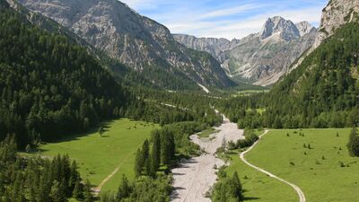 Blick ins Falzthurntal - im Talschluss liegt die Gramai Alm