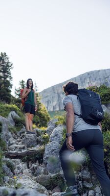 wandern im Rofangebirge - am Weg in Richtung Naturlehrpfad