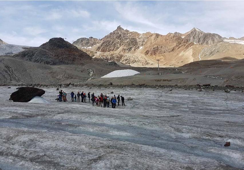 Gletschertag – Wanderung im ewigen Eis