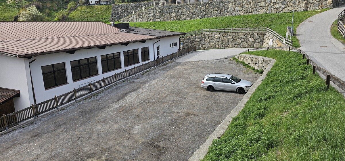 Arzl Parkplatz Steige