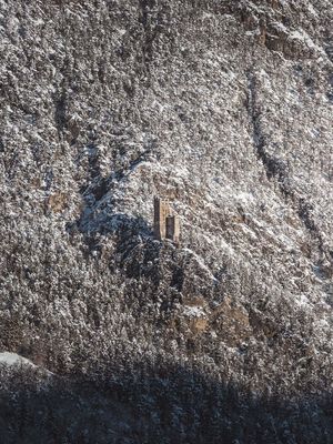 Ruine Schrofenstein 4