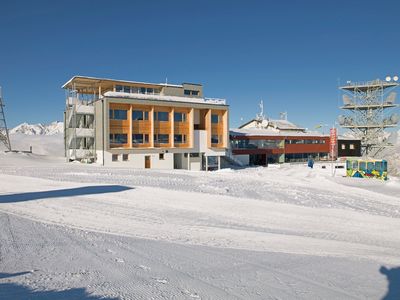 Venet Gipfelhütte 2 208m
