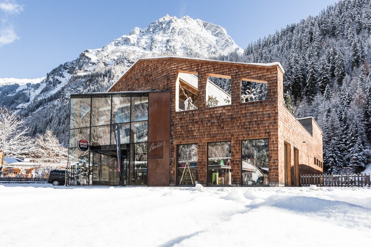 LARCHER Sport Fashion Rent   in Feichten