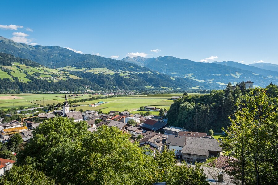 Blick auf Vomp vom Vomperberg