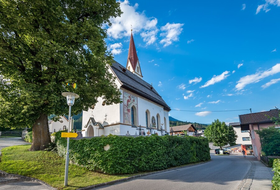 parish church Tefens