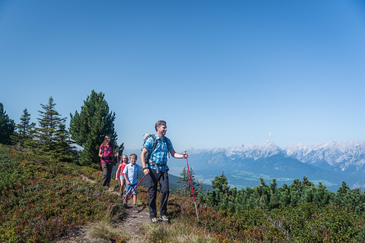Vom Loassattel via Hochebene zur Kellerjochhütte