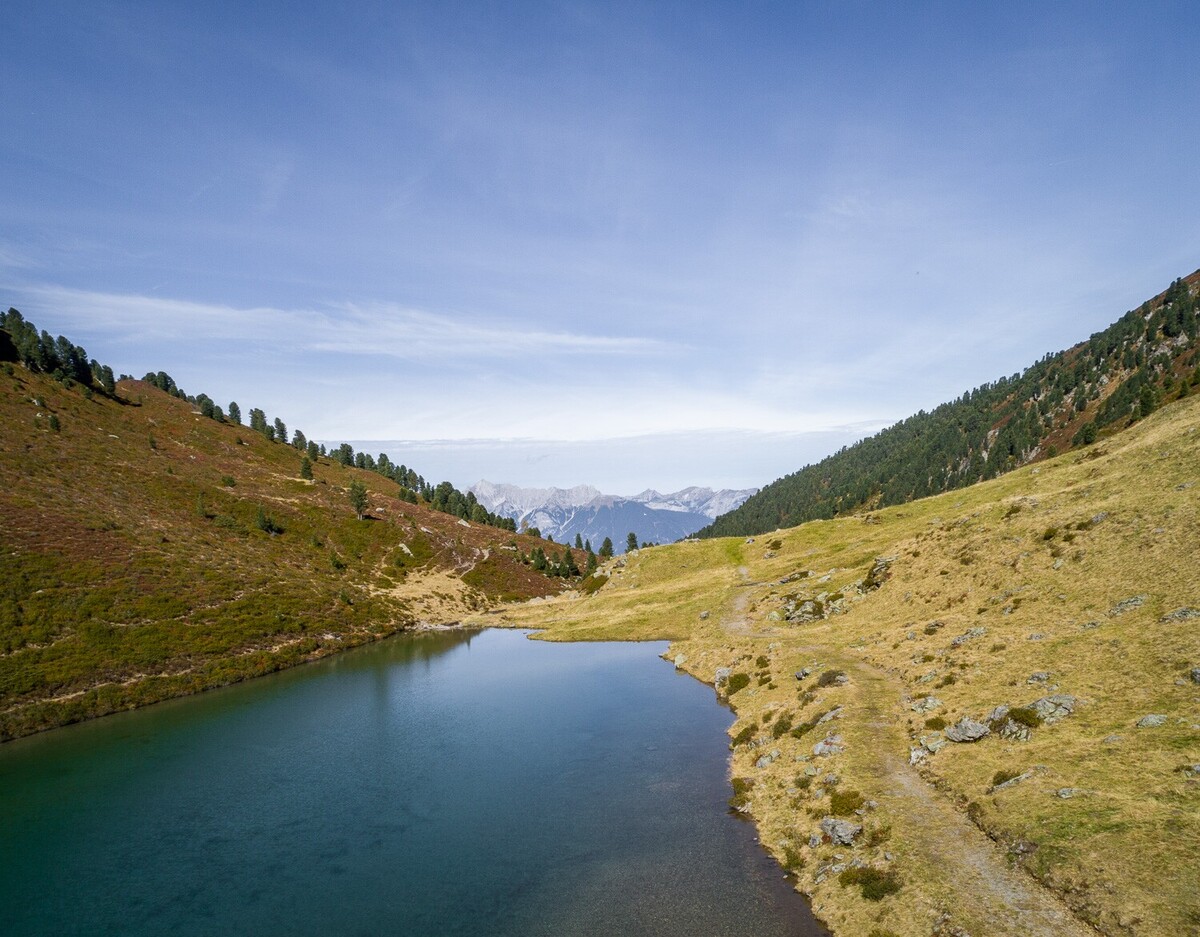 Nafingsee mit Blick Richtung Karwendelgebirge