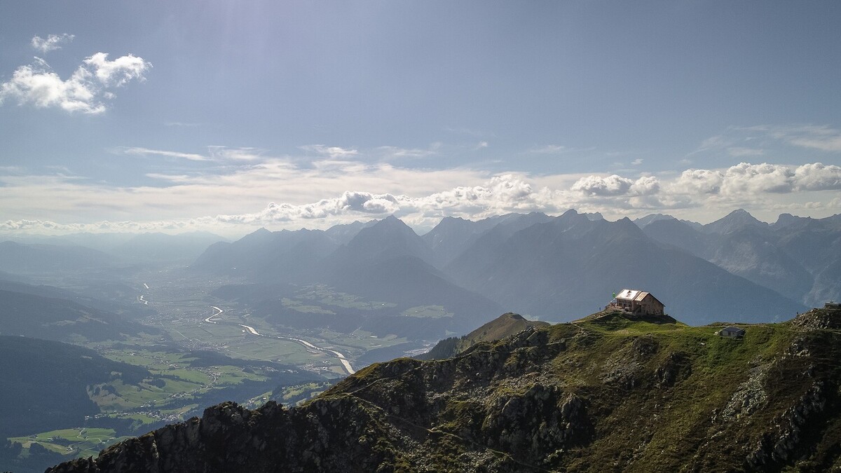 Blick auf die Kellerjochhütte