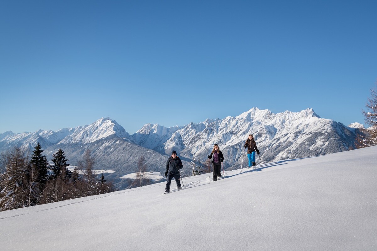TUBBS Snowshoe hike Hochpillberg