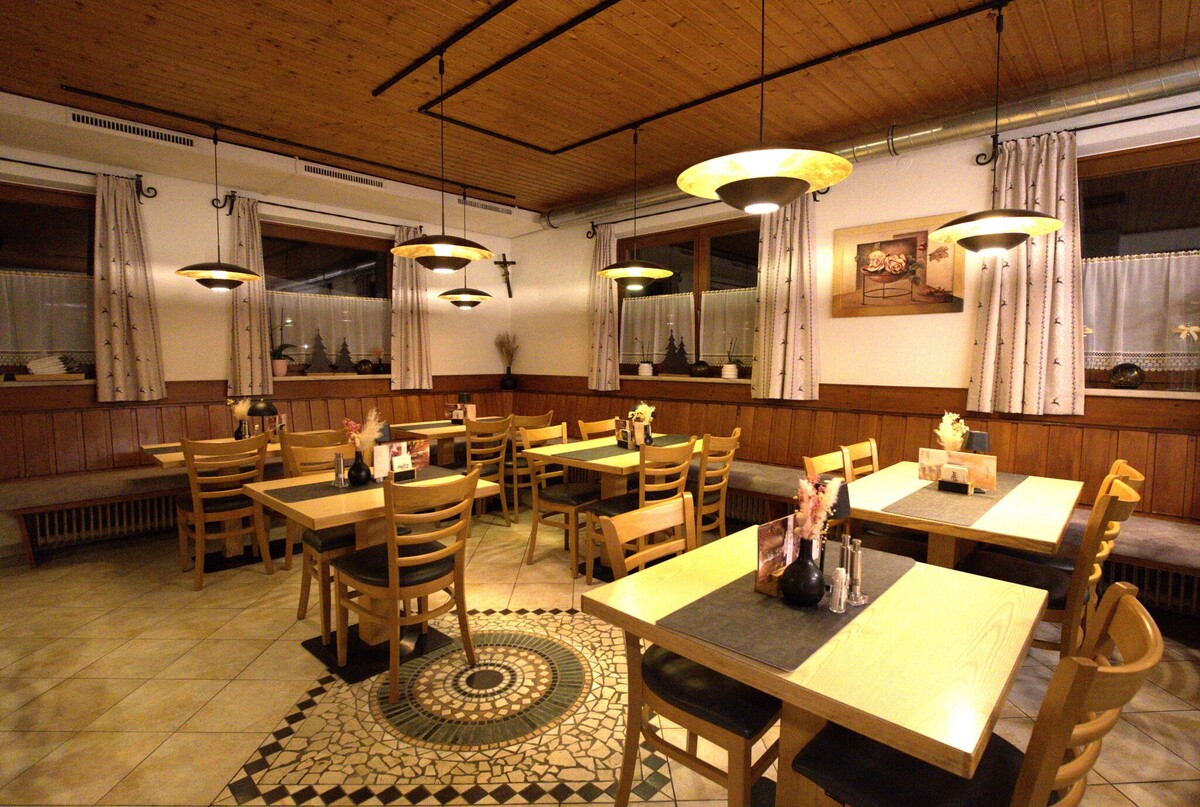 Gaststube Stoanergroben