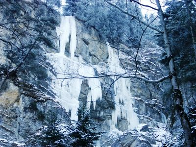 Ice climbing - 