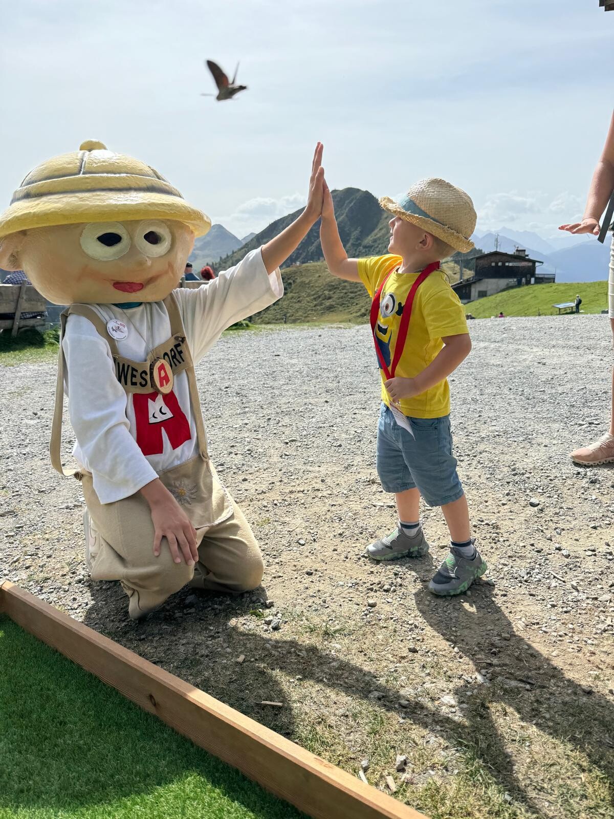 Spiel und Spaß beim Alpinolino Kinderfest