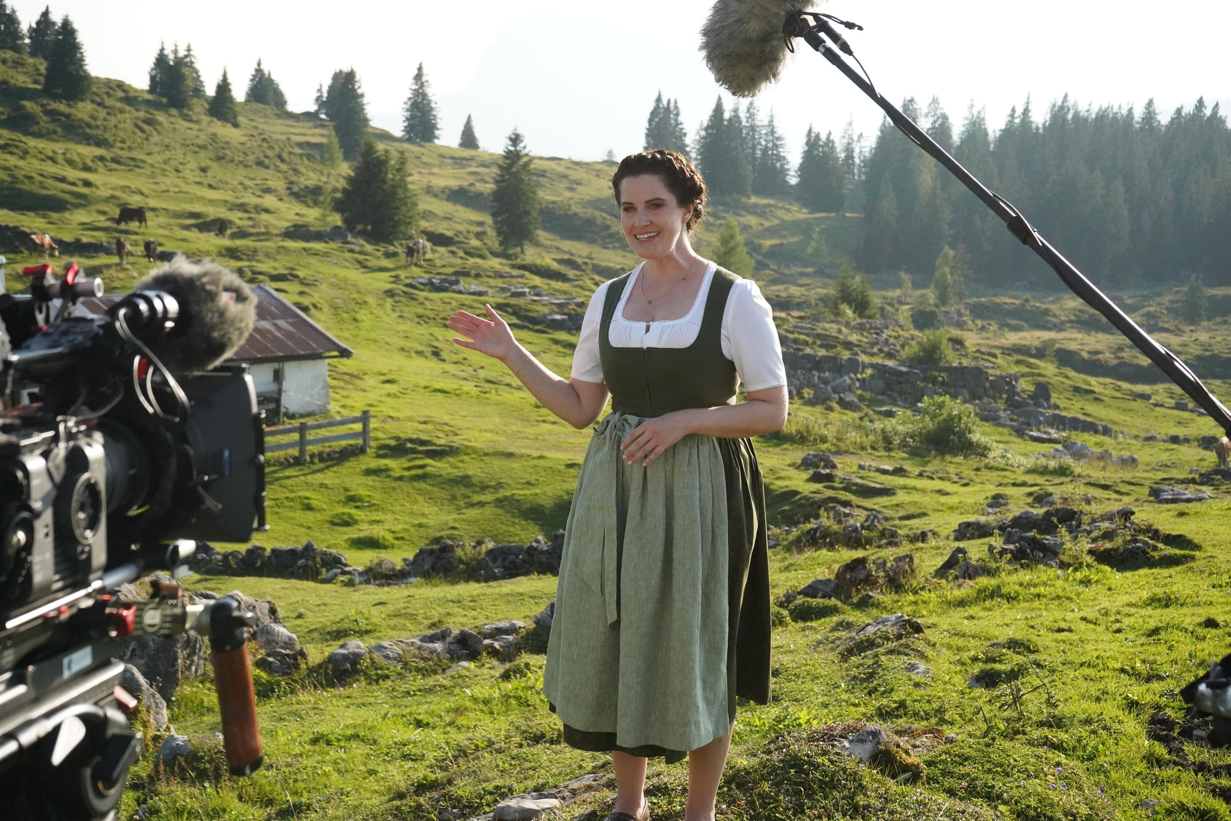 ServusTV Vorpremiere „Heimatleuchten“: Hin über d’Alm – Mit Conny Bürgler