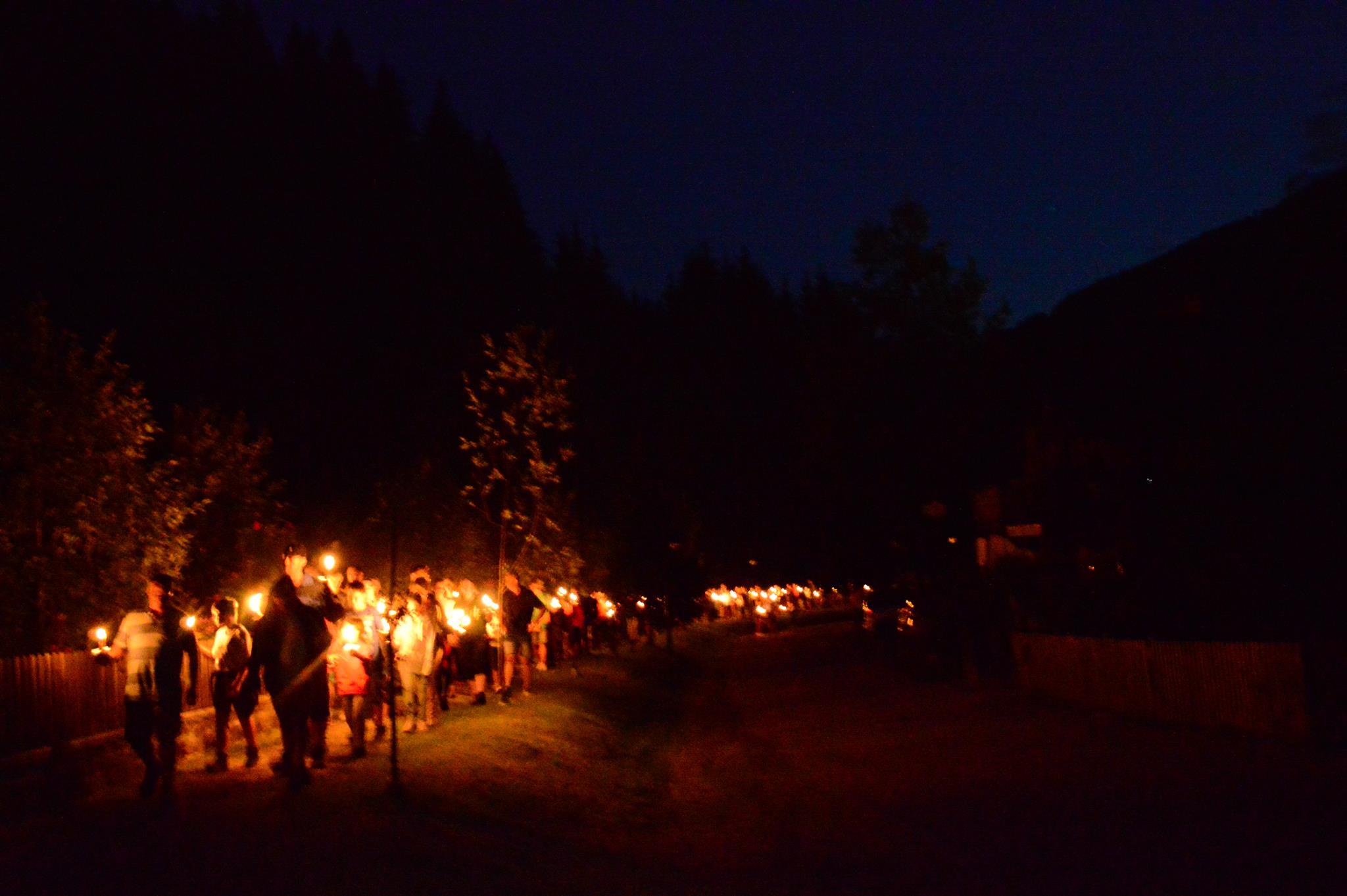 Familienfackelwanderung