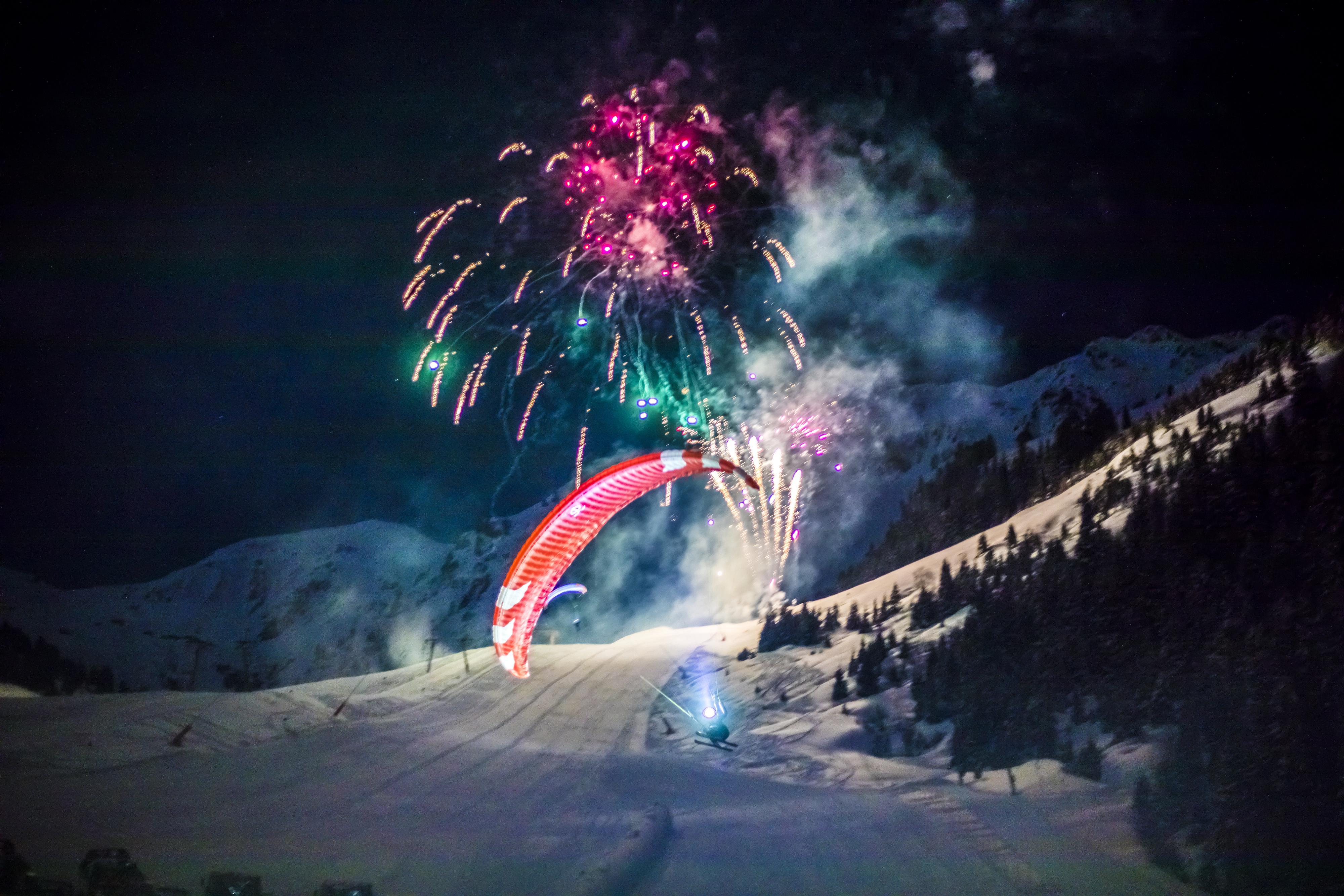 Hochfügen Nacht – fire meets snow