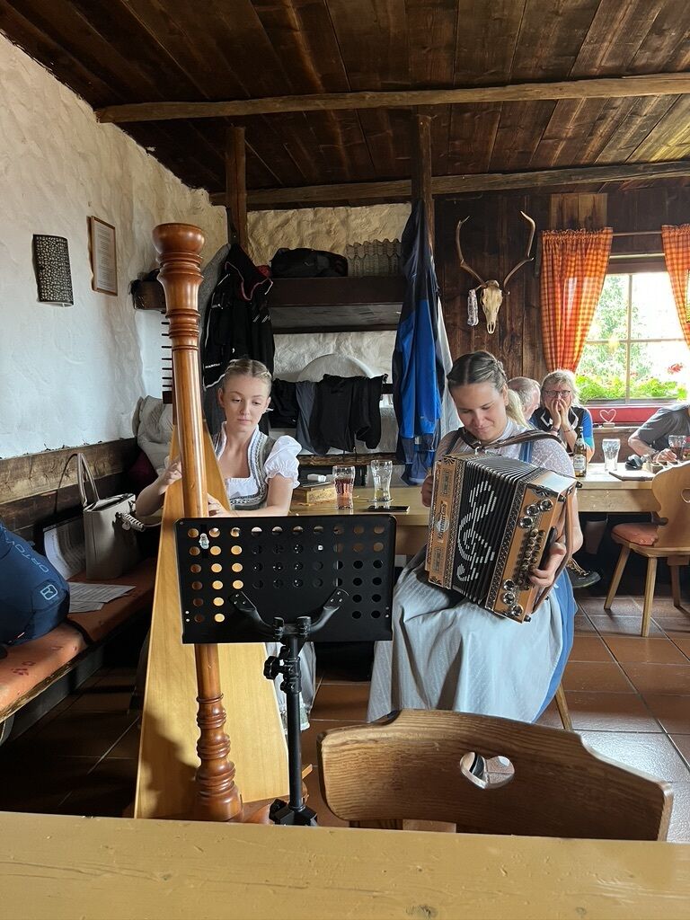 Brandstattalm 1.810m - Musik 2