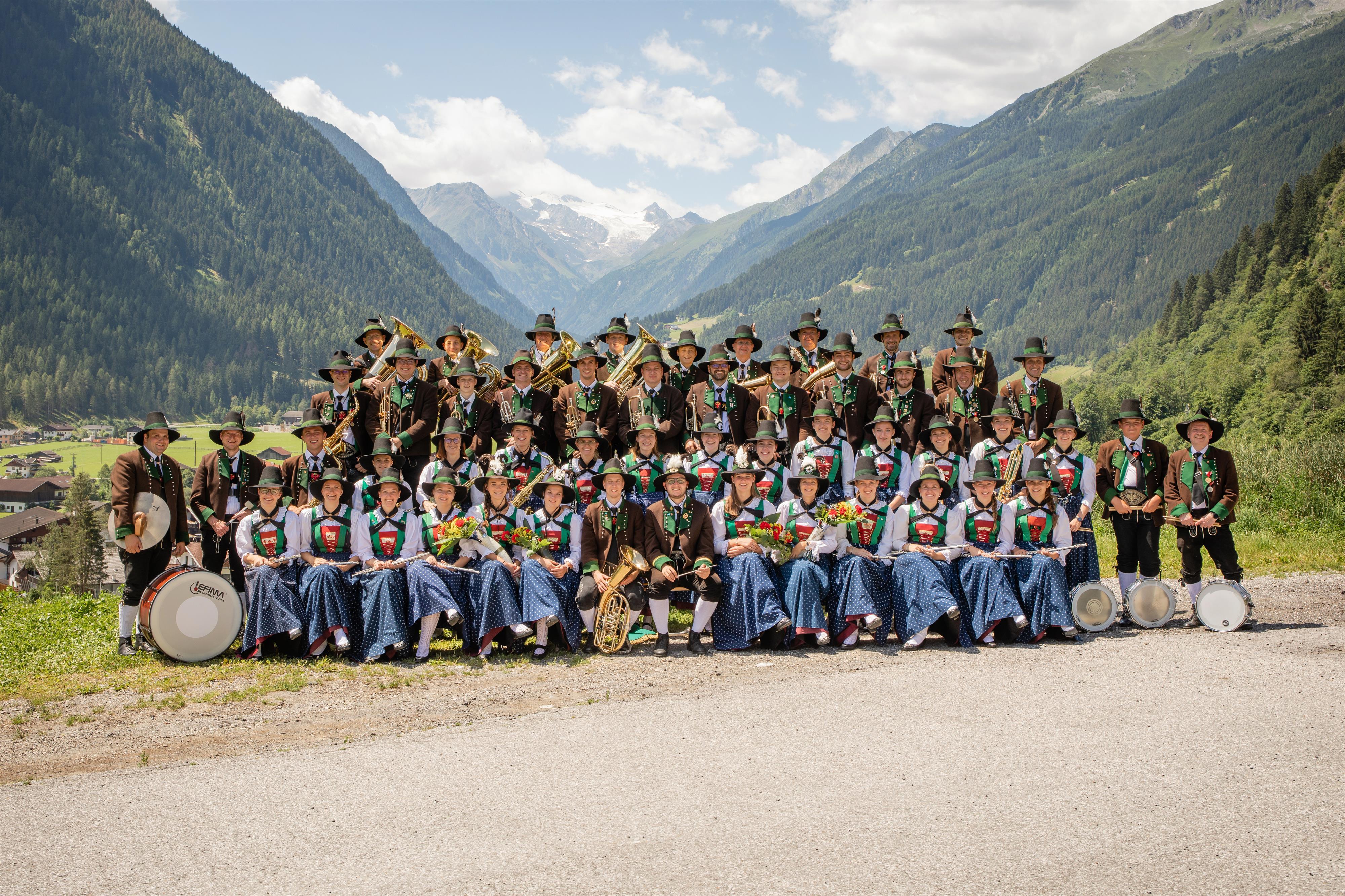 Platzkonzert der Musikkapelle Neustift