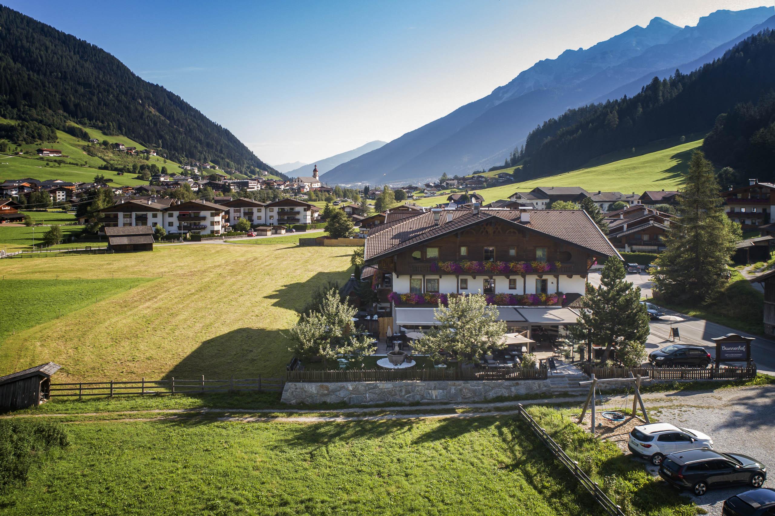 Grillabend mit Live Musik im Hotel Café Brunnenhof