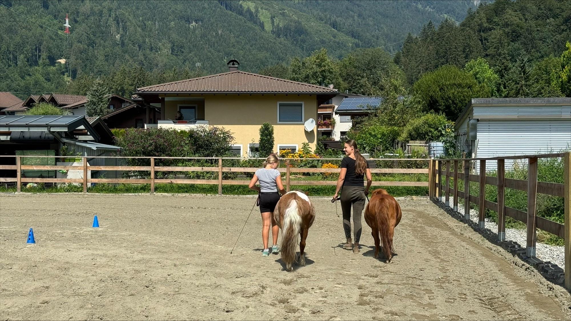 Geführter Pony Waldspaziergang