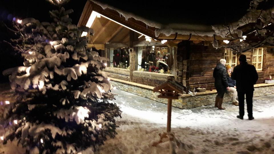Stimmungsvoller Adventmarkt beim Heissangerer