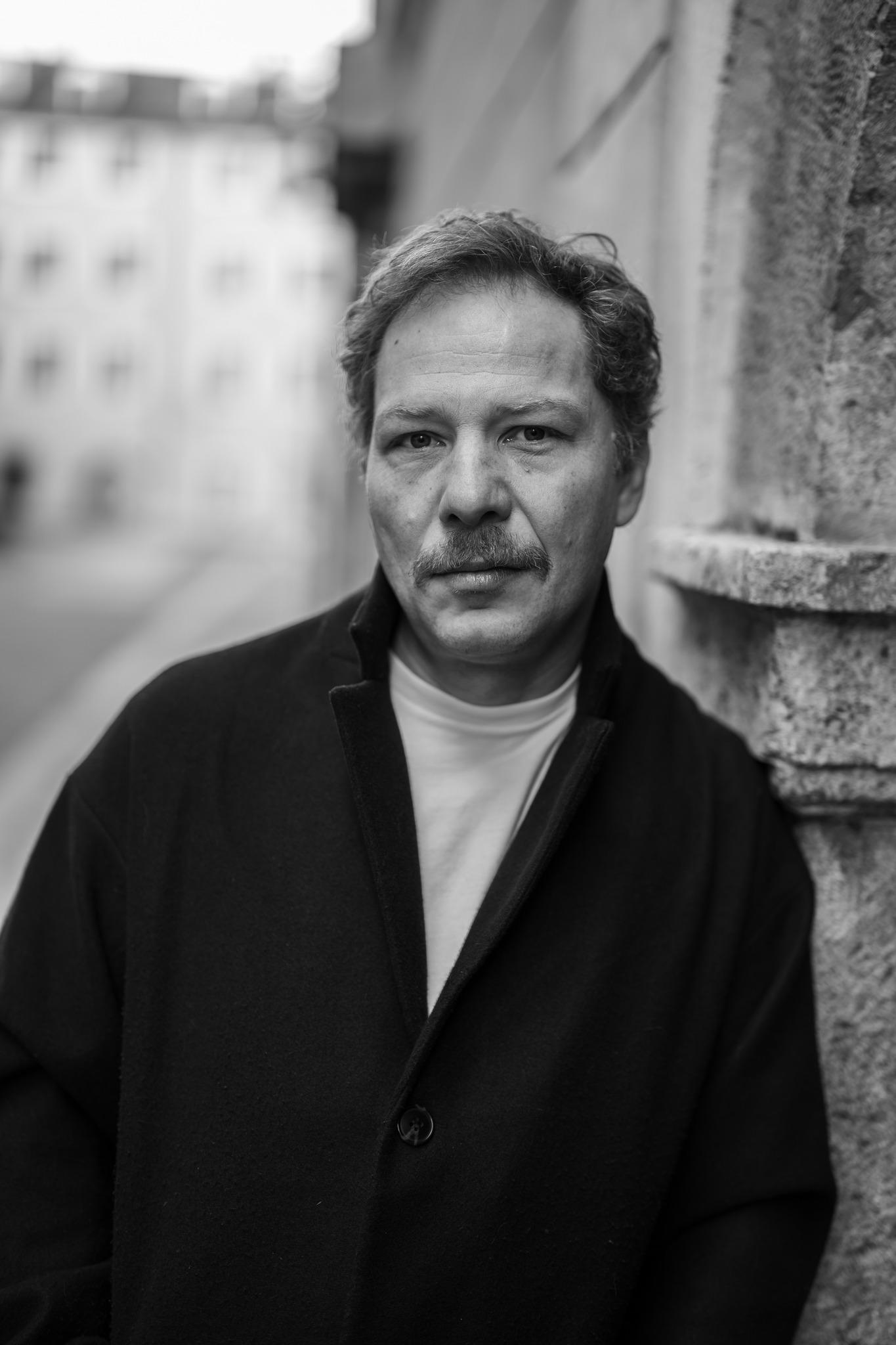 „Gelesenes – Liebe und andere Gefahren“mit Stefan Riedl