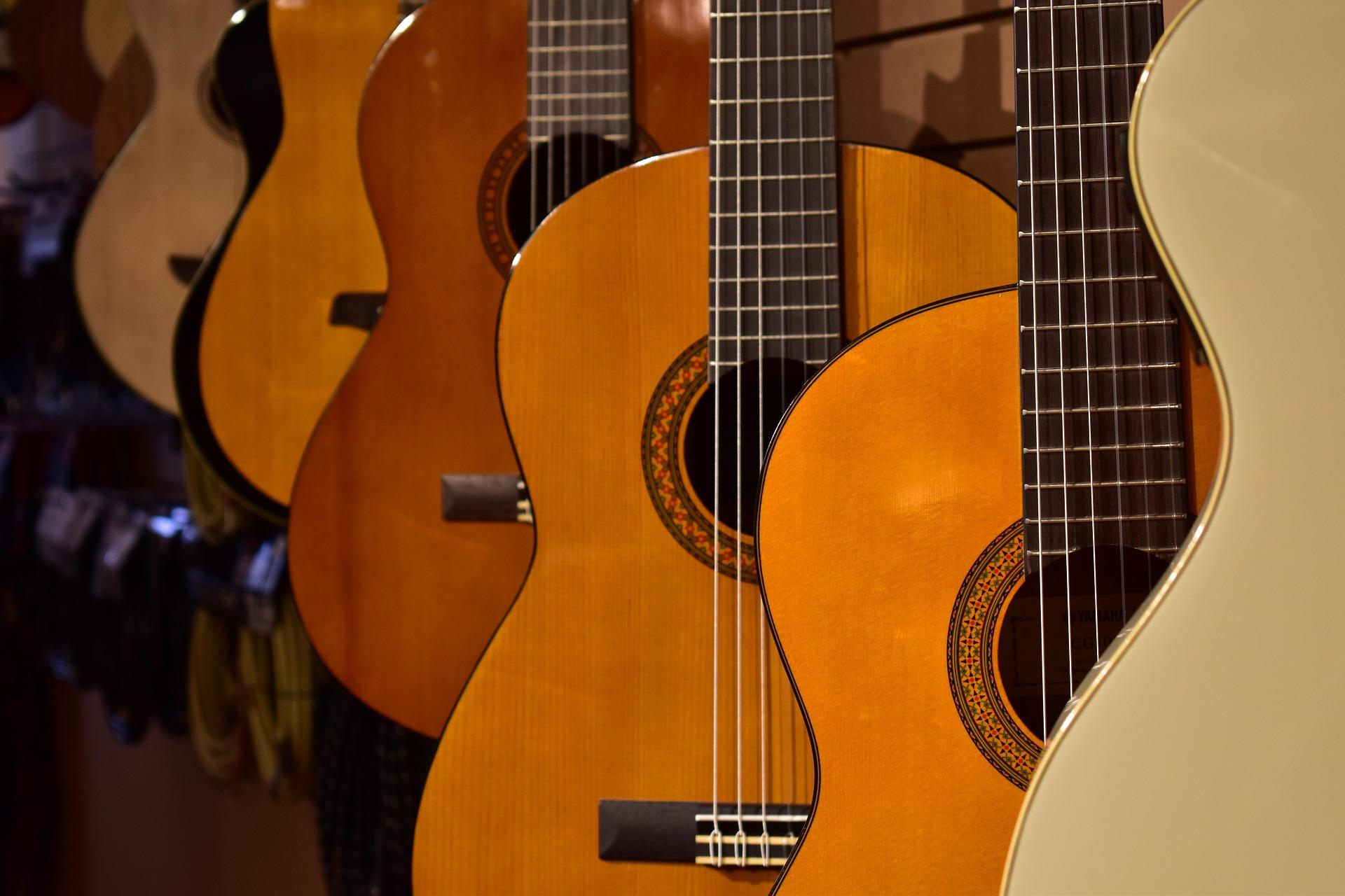 Saitenspiele: Hands on Strings