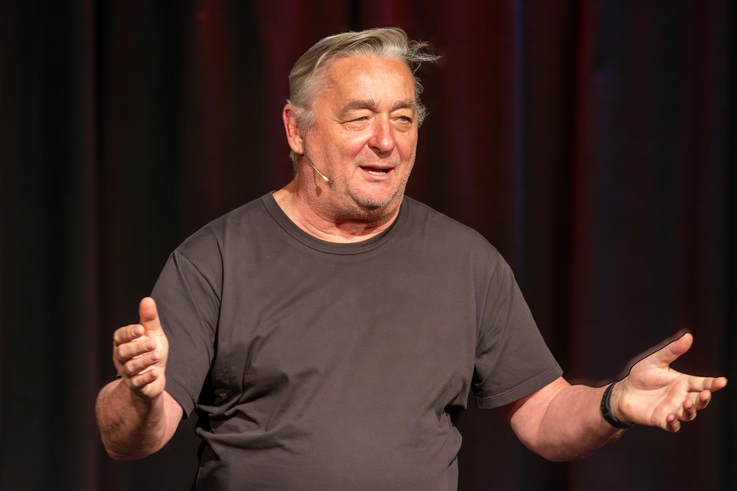 Andreas Vitásek