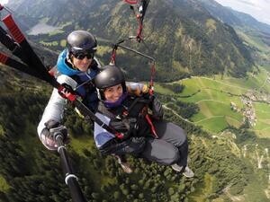 Paragleiter und Tandemflüge