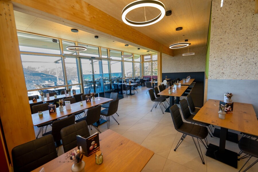 Café Restaurant Gachenblick (im Naturparkhaus Kaunergrat) 8